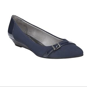 Life Stride Wedge Shoes | Women’s Shoe Size 9 Wide | Colors: Navy and Black NWT